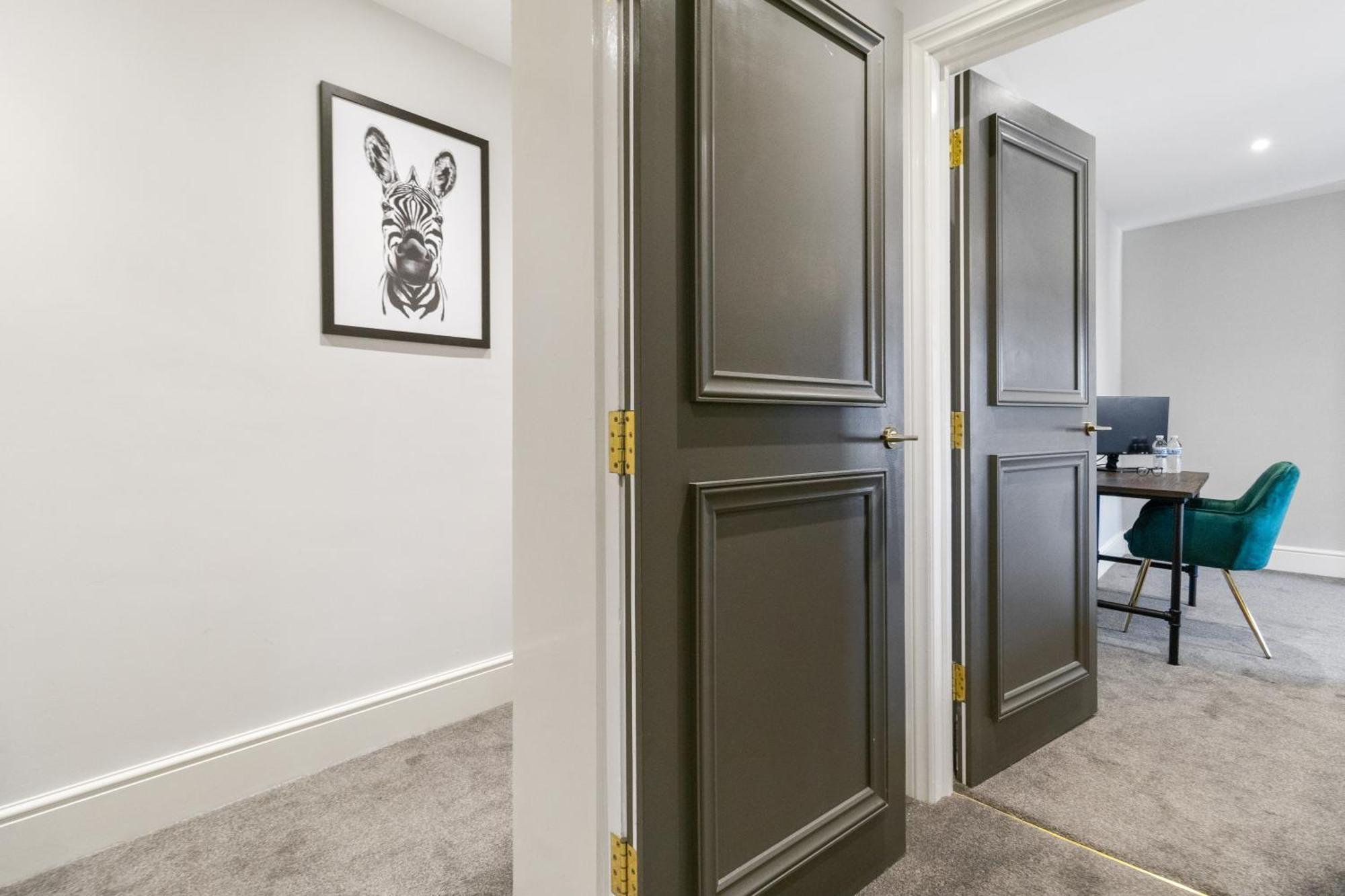 Whiskawaystays - Victoria House - Apartment 4 Worcester Exteriér fotografie